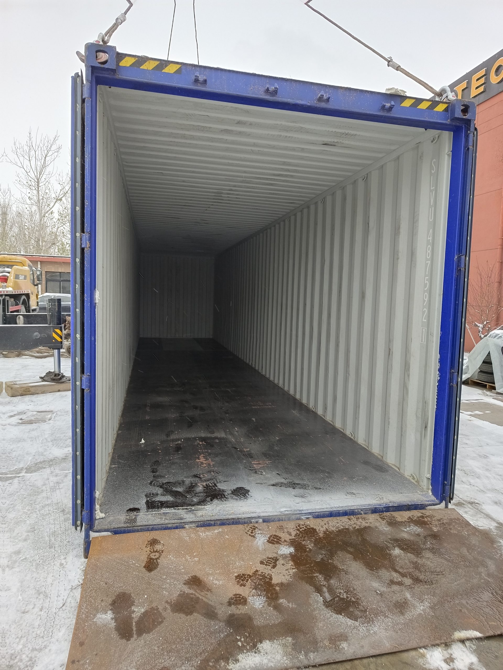 Container cargo container with KDP diesel mobile air compressor 2