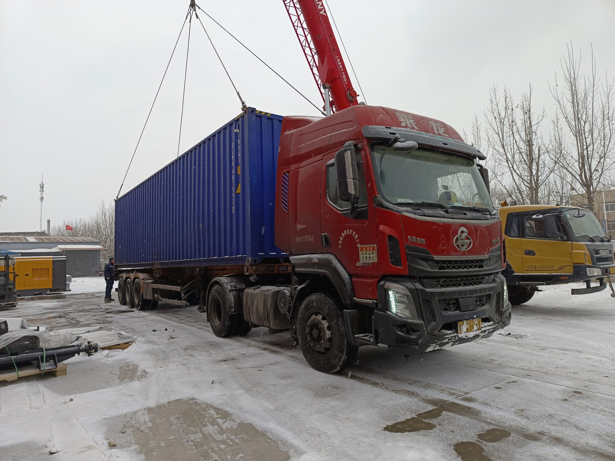 Container cargo container with KDP diesel mobile air compressor 3